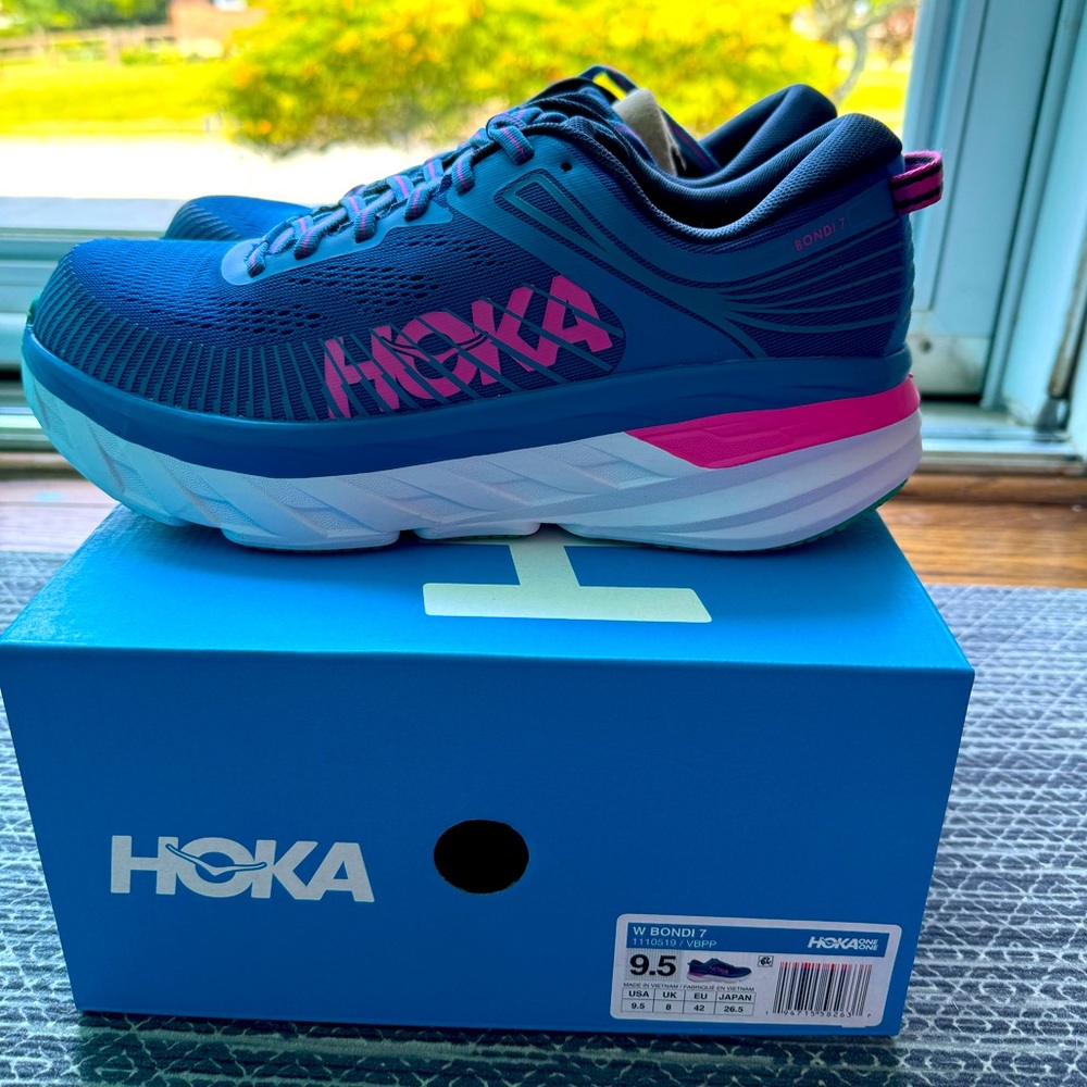 HOKA Bondi 7 sz 9.5 NWT